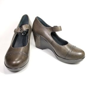 Dansko "Fanny" Wedge Heels Women's Size 39